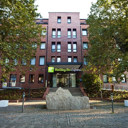 Holiday Inn Express - Saarbruecken By Ihg Экстерьер фото