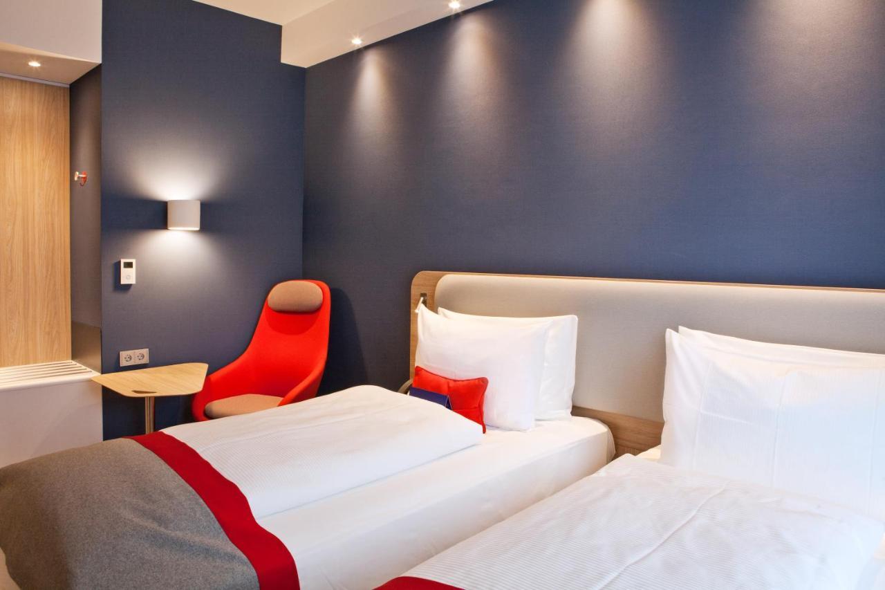 Holiday Inn Express - Saarbruecken By Ihg Экстерьер фото