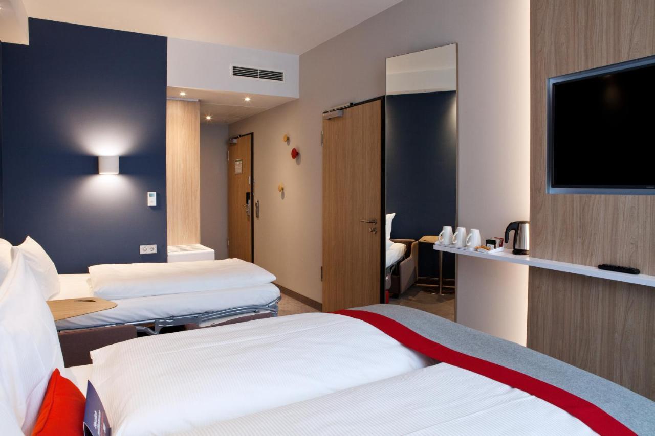 Holiday Inn Express - Saarbruecken By Ihg Экстерьер фото