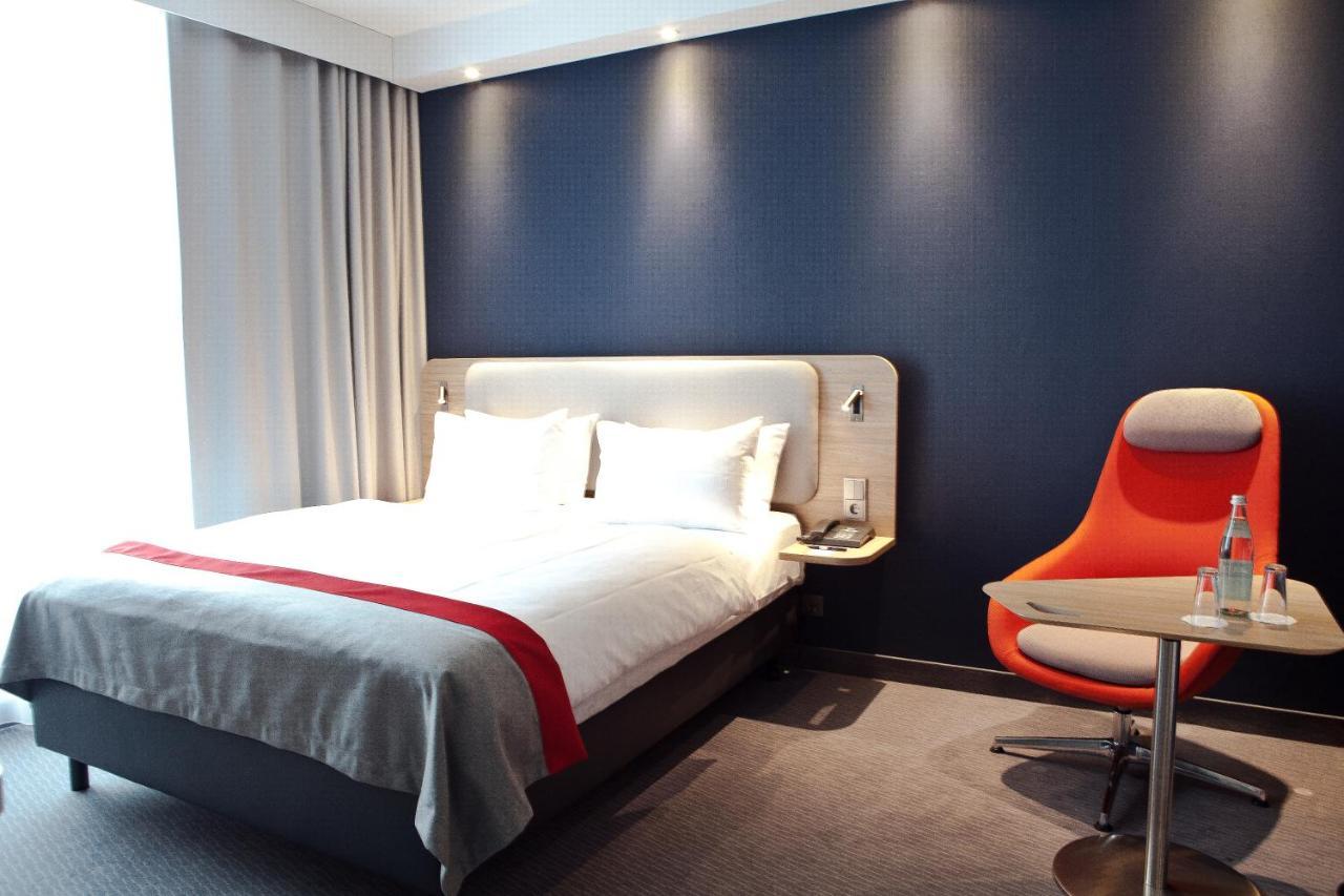 Holiday Inn Express - Saarbruecken By Ihg Экстерьер фото