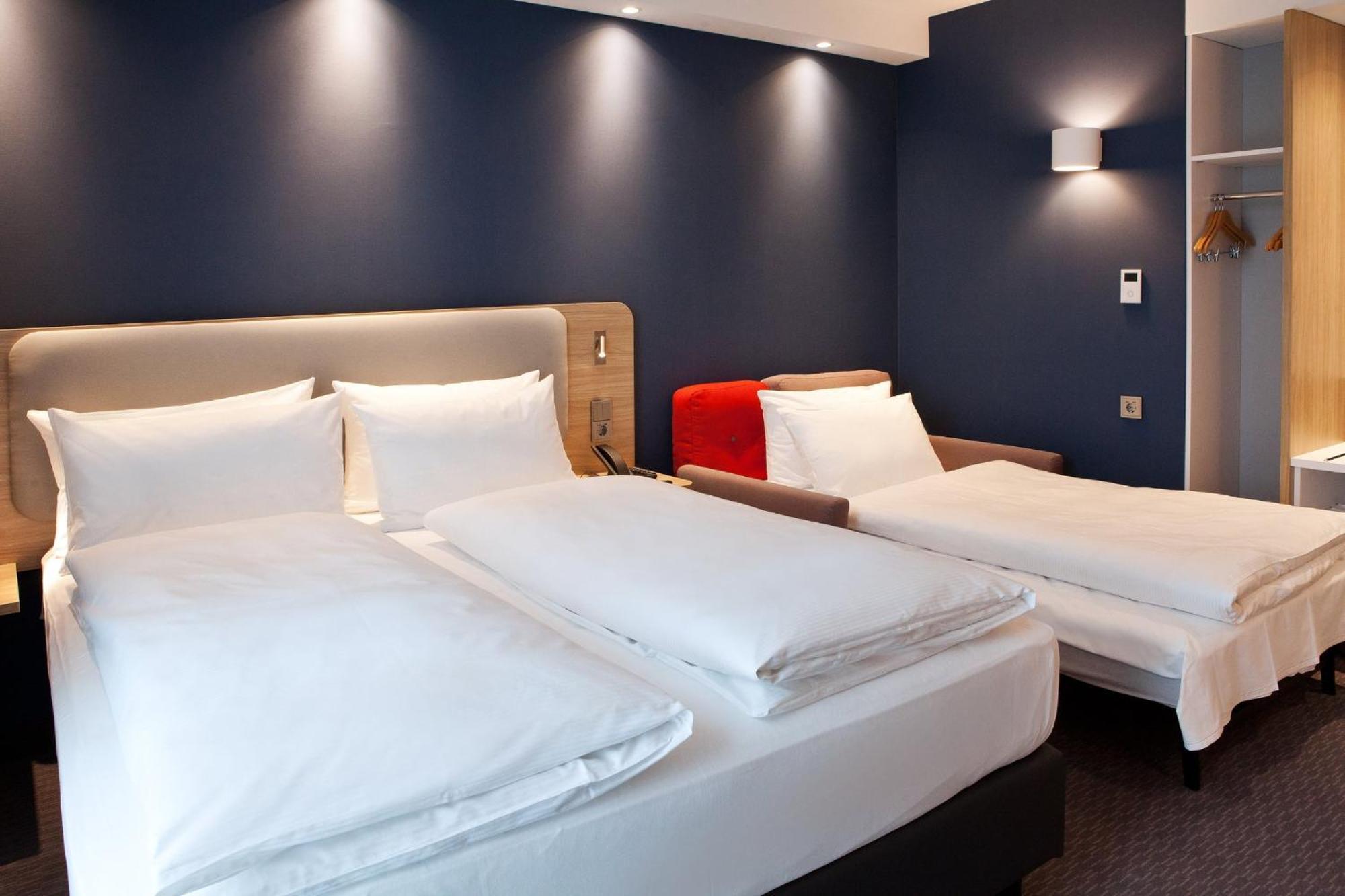 Holiday Inn Express - Saarbruecken By Ihg Экстерьер фото
